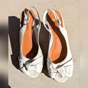 Sz 9 Cityclassified white bow peeptoe slingback wedge sandals